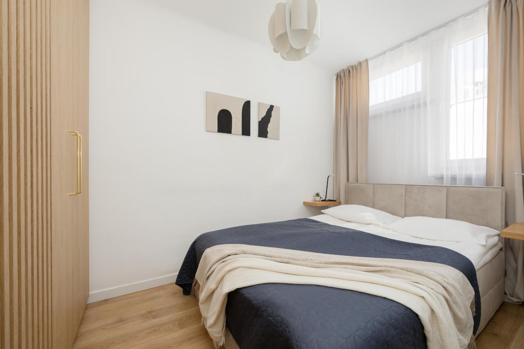 Pereca Stylish & Air Conditioning By Rent Like Leilighet
