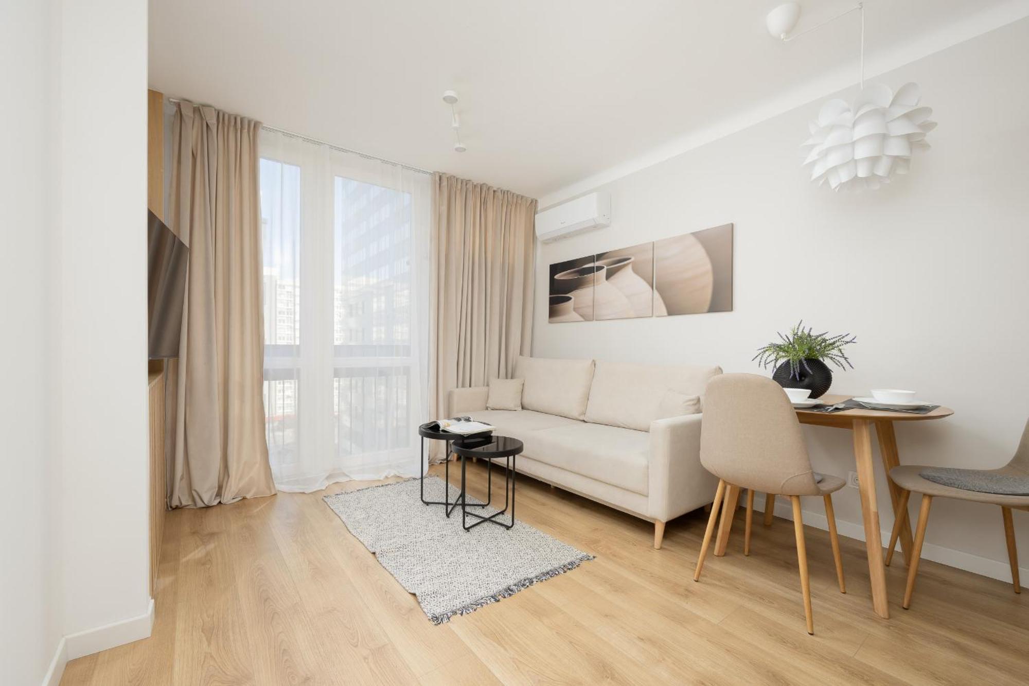 Pereca Stylish & Air Conditioning By Rent Like Leilighet