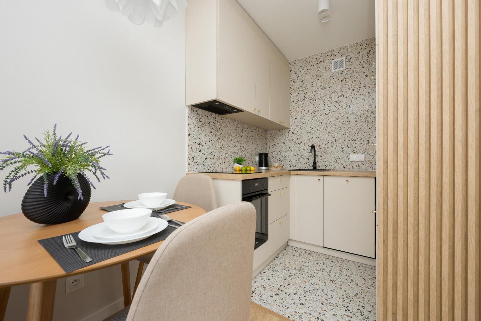 Pereca Stylish & Air Conditioning By Rent Like Leilighet *