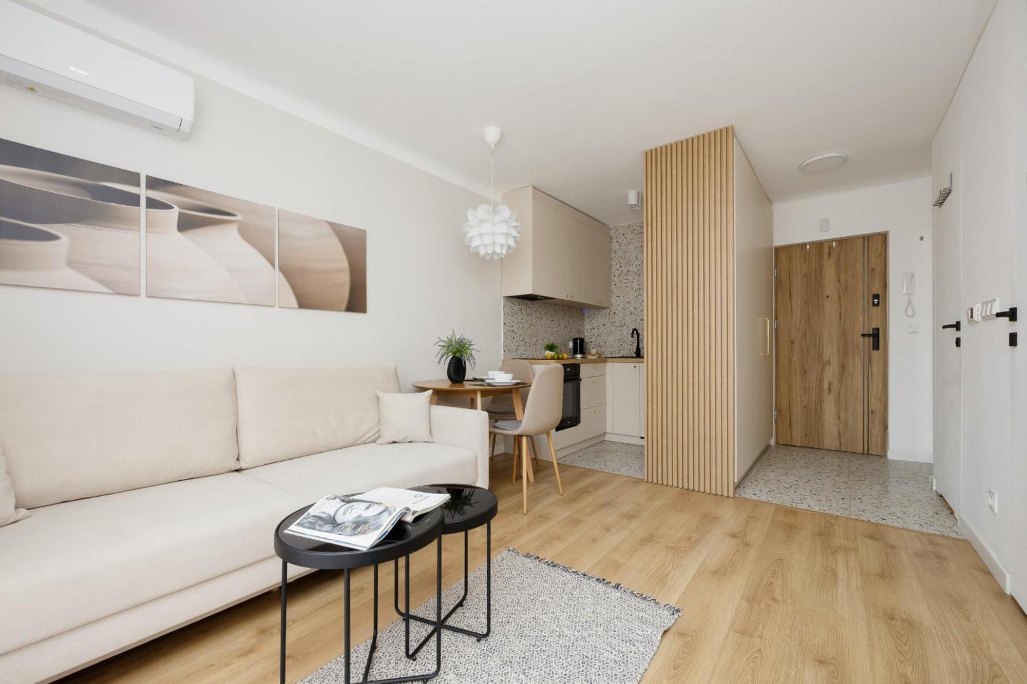 Pereca Stylish & Air Conditioning By Rent Like Warschau